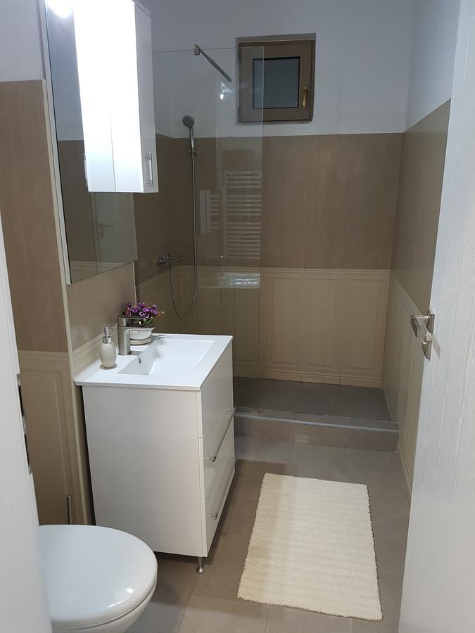 Frontal View By Twin Residence 마마이아 외부 사진